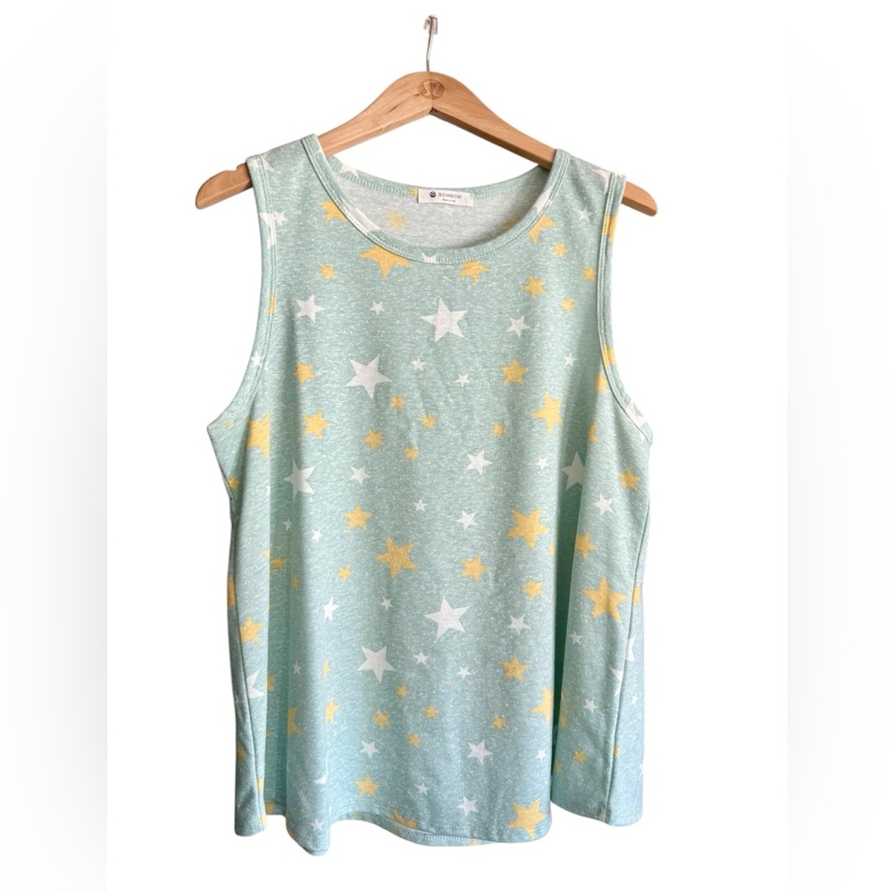 White and Green Sleeveless Tank Top with Star Pattern NWOT